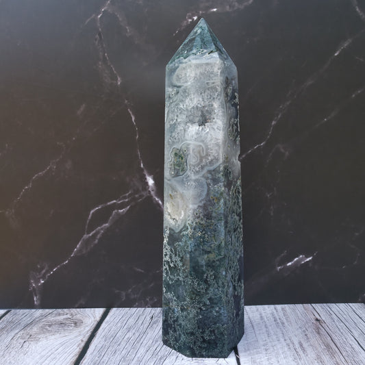 Moss Agate Tower w Druzy Inclusions 8.75in
