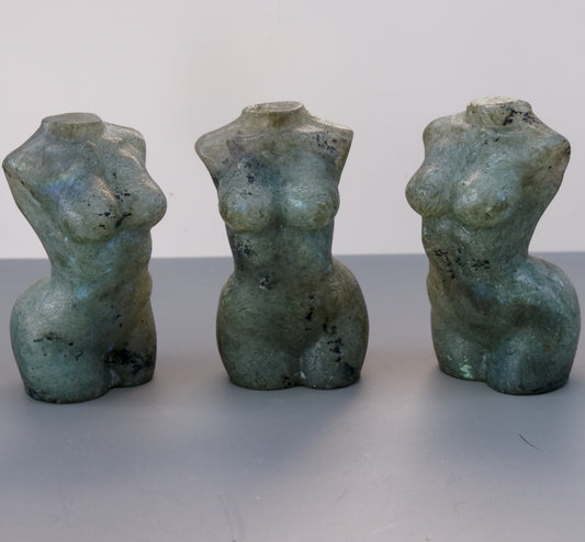 Labradorite Goddess body (2.5in)
